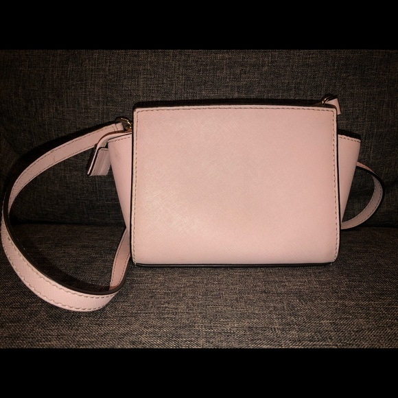 MICHAEL KORS SELMA MEDIUM SAFFIANO LEATHER PURSE - Picture 2 of 5